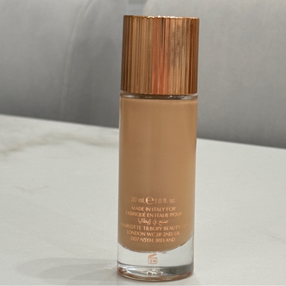 NWT!! Charlotte Tilbury Hollywood Flawless Filter - Shade 4 Medium Moyen - Picture 5 of 9